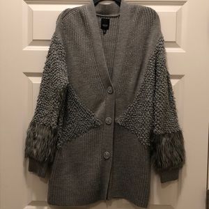Vera Wang women’s gray button up sweater with faux fur (Size S/M)